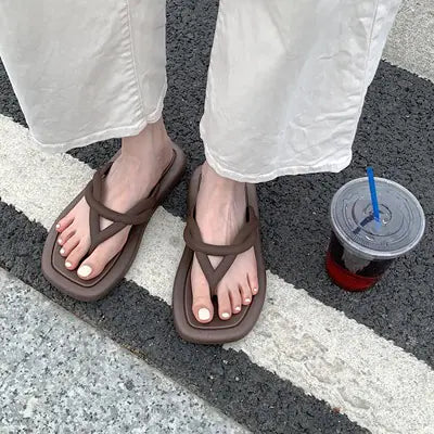 Retro Women's Non-slip Indoor Flip-flops and Sandals
