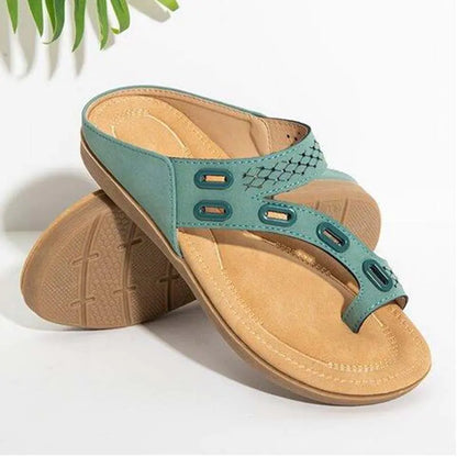 Retro Women's Beach Sandals and Flip Flops Slides